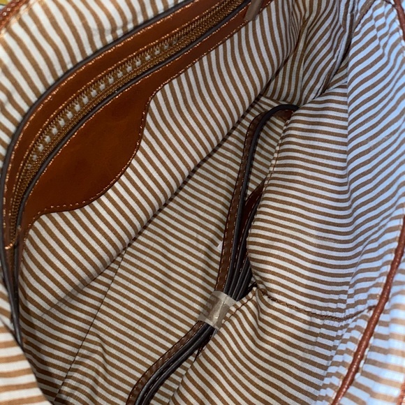 Luxurious Brown Leather Satchel - Picture 4 of 6